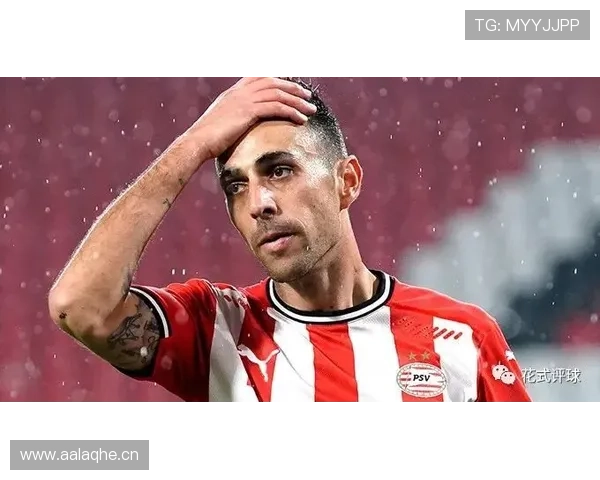 阿贾克斯关键战表现欠佳,竞争局面变化对赛季走势形成制约